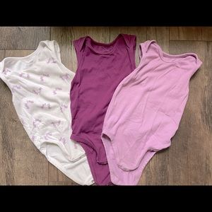 Hanes Tanktop onesies //18-24mos//